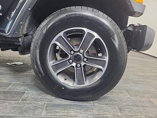 2023 Jeep Wrangler 4-Door Sahara