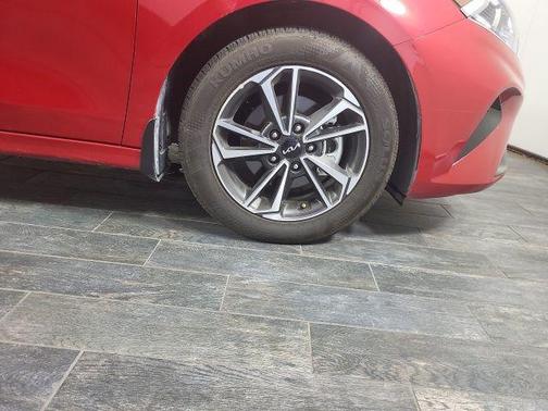 2024 Kia Forte EX