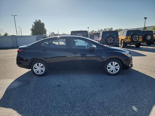 2024 Nissan Versa 1.6 S
