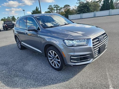 2017 Audi Q7 3.0T Premium