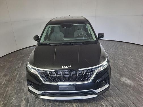 2022 Kia Carnival LX