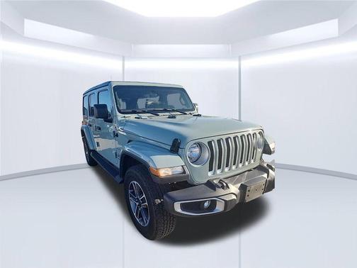 Sarge Green Clearcoat 2023 Jeep Wrangler 4-Door Sahara