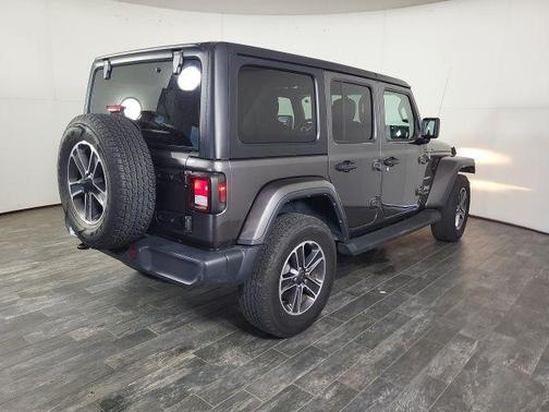 2023 Jeep Wrangler 4-Door Sahara