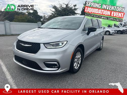 2024 Chrysler Pacifica Touring L