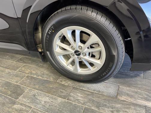 2022 Kia Carnival LX