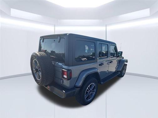 Sting-Gray Clearcoat 2023 Jeep Wrangler 4-Door Sahara