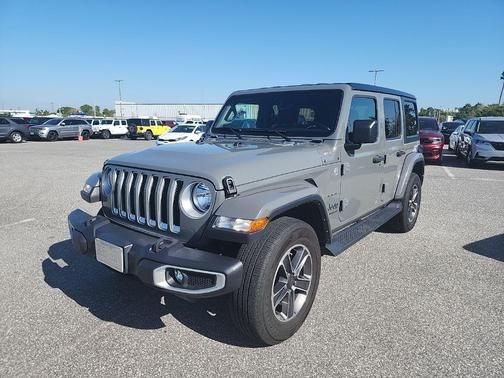 Sting-Gray Clearcoat 2023 Jeep Wrangler 4-Door Sahara