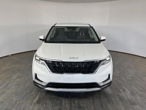 2022 Kia Carnival LX