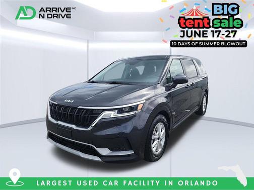 Black 2022 Kia Carnival LX