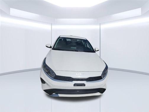 Snow White Pearl 2023 Kia Forte GT-Line
