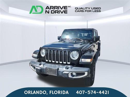 Black Clearcoat 2022 Jeep Gladiator Overland