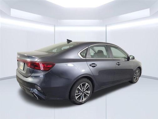 Gravity Grey 2024 Kia Forte LXS