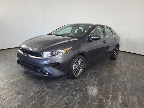 Gravity Grey 2024 Kia Forte LXS