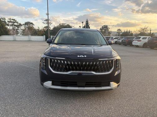 2025 Kia Carnival LXS