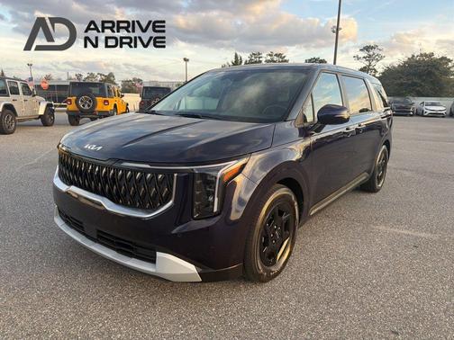 2025 Kia Carnival LXS