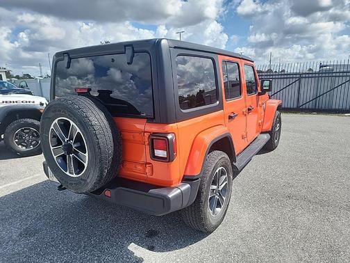 2023 Jeep Wrangler 4-Door Sahara