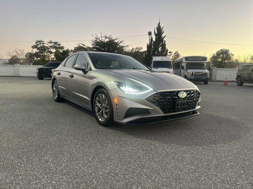 2021 Hyundai SONATA SEL