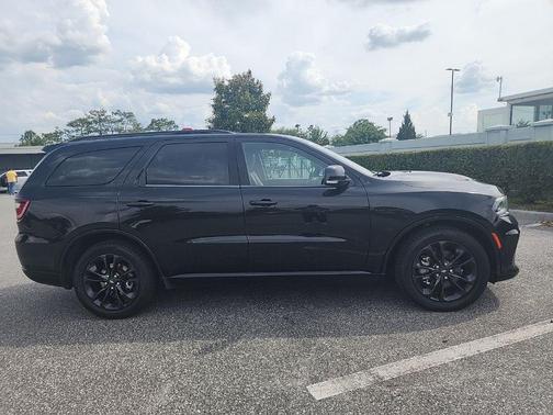 DB Black 2022 Dodge Durango R/T Plus