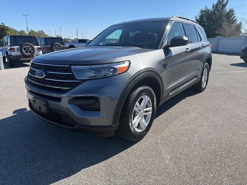 Agate Black Metallic 2021 Ford Explorer XLT