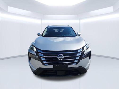 Brilliant Silver Metallic 2025 Nissan Rogue SV