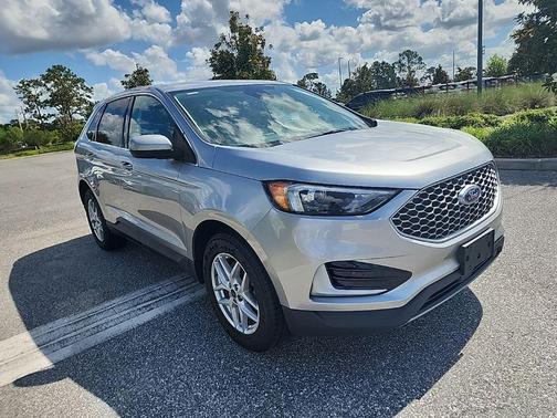 Carbonized Gray Metallic 2023 Ford Edge SEL