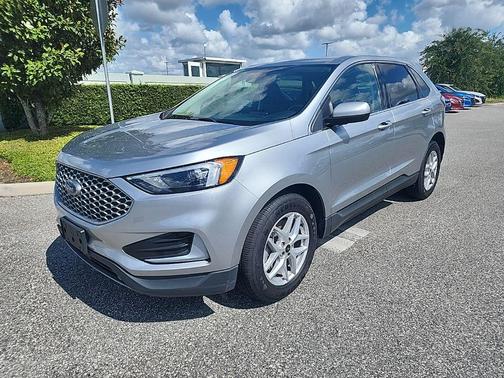 Carbonized Gray Metallic 2023 Ford Edge SEL