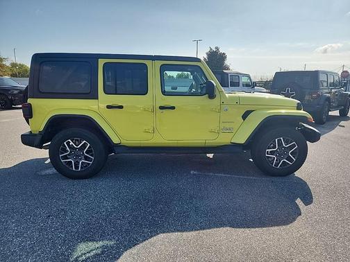 2024 Jeep Wrangler 4-Door Sahara