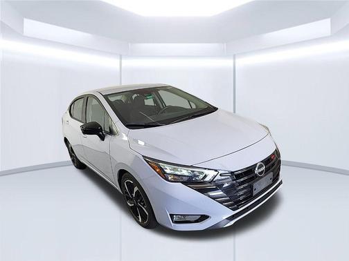 Fresh Powder 2024 Nissan Versa 1.6 S