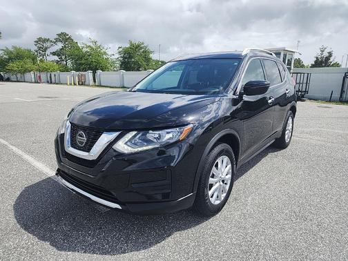 Magnetic Black 2018 Nissan Rogue SV