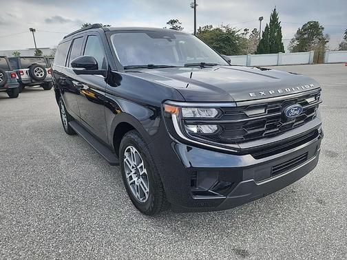 2025 Ford Expedition Max Active 4x4