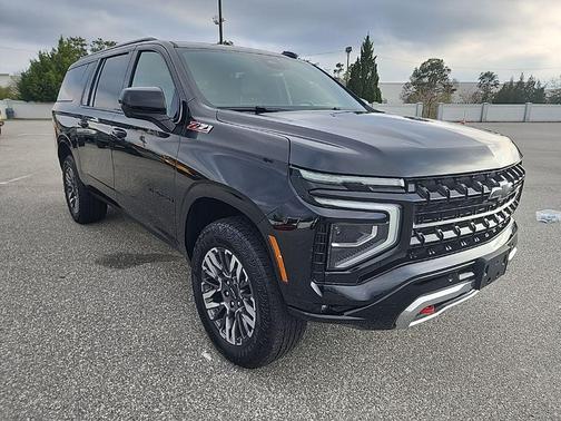 2025 Chevrolet Suburban 4WD Z71