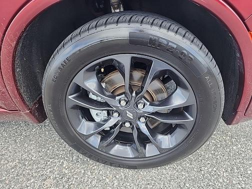 Octane Red Pearlcoat 2023 Dodge Durango R/T