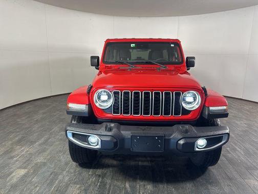 2024 Jeep Wrangler 4-Door Sahara