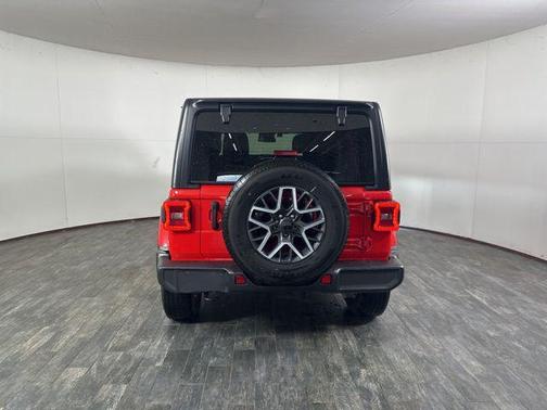 2024 Jeep Wrangler 4-Door Sahara