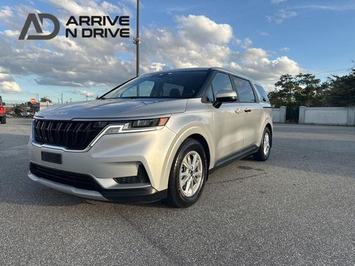 2022 Kia Carnival LX