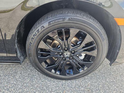 Crystal Black Pearl 2025 Honda Odyssey Sport-L