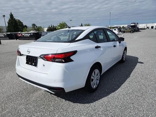 2024 Nissan Versa 1.6 S