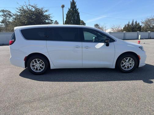 2025 Chrysler Pacifica L