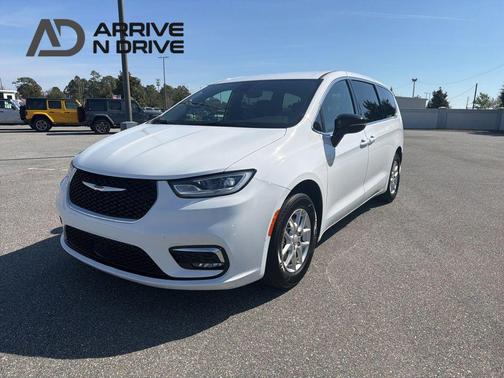 2025 Chrysler Pacifica L