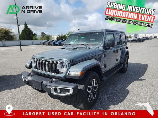 Hydro Blue Pearlcoat 2024 Jeep Wrangler 4-Door Sahara