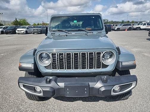 Hydro Blue Pearlcoat 2024 Jeep Wrangler 4-Door Sahara