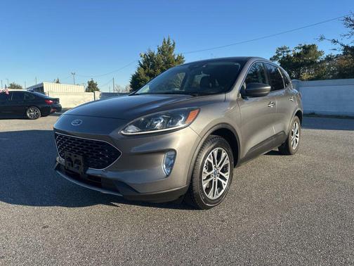 Carbonized Gray Metallic 2022 Ford Escape SEL