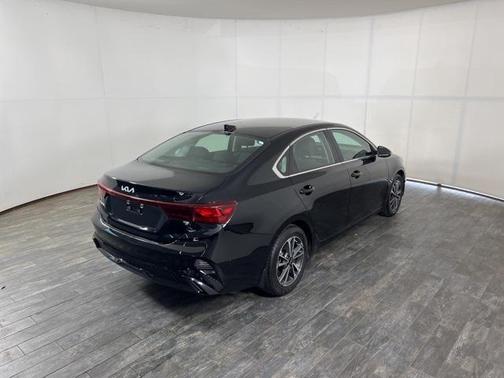 2024 Kia Forte EX