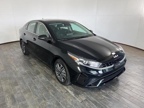 2024 Kia Forte EX