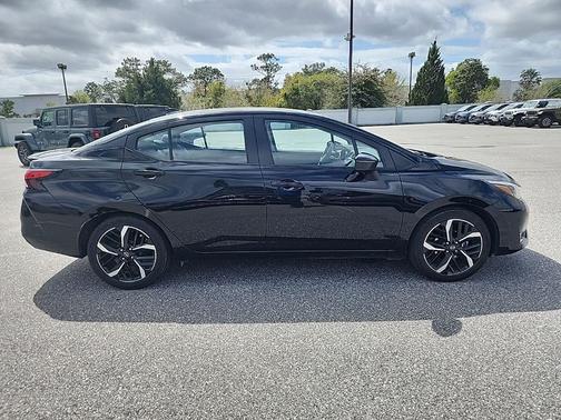 2024 Nissan Versa 1.6 S