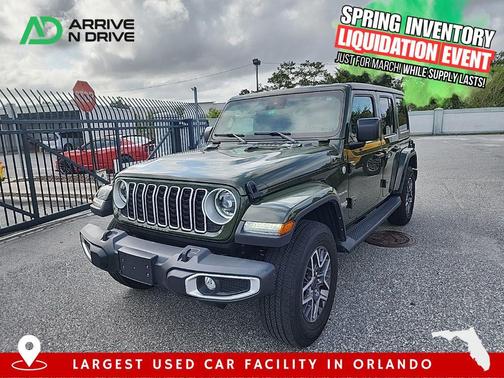 Sarge Green Clearcoat 2024 Jeep Wrangler 4-Door Sahara
