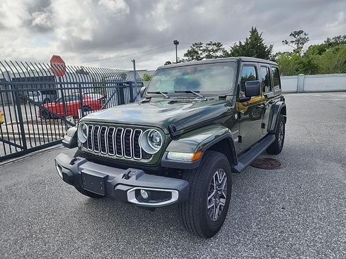 Sarge Green Clearcoat 2024 Jeep Wrangler 4-Door Sahara