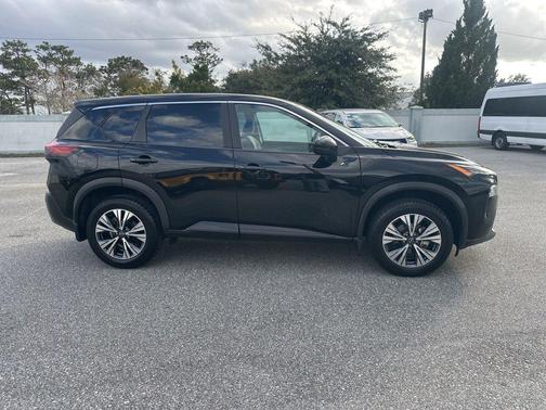 Super Black 2023 Nissan Rogue SV