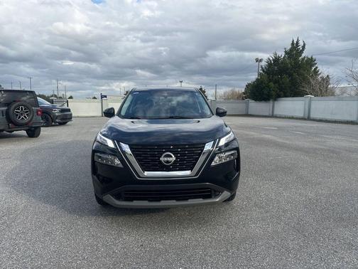 Super Black 2023 Nissan Rogue SV