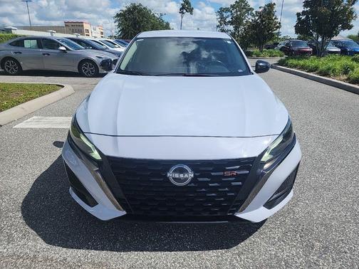 Gray Sky Pearl 2023 Nissan Altima SR FWD